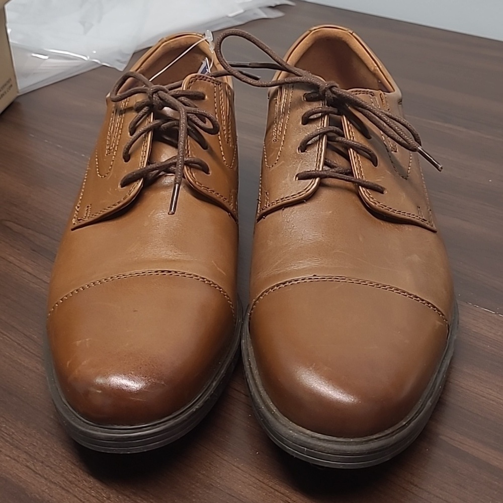 Clarks Size 10 Dark Tan Leather Whiddon Cap Dress Shoes